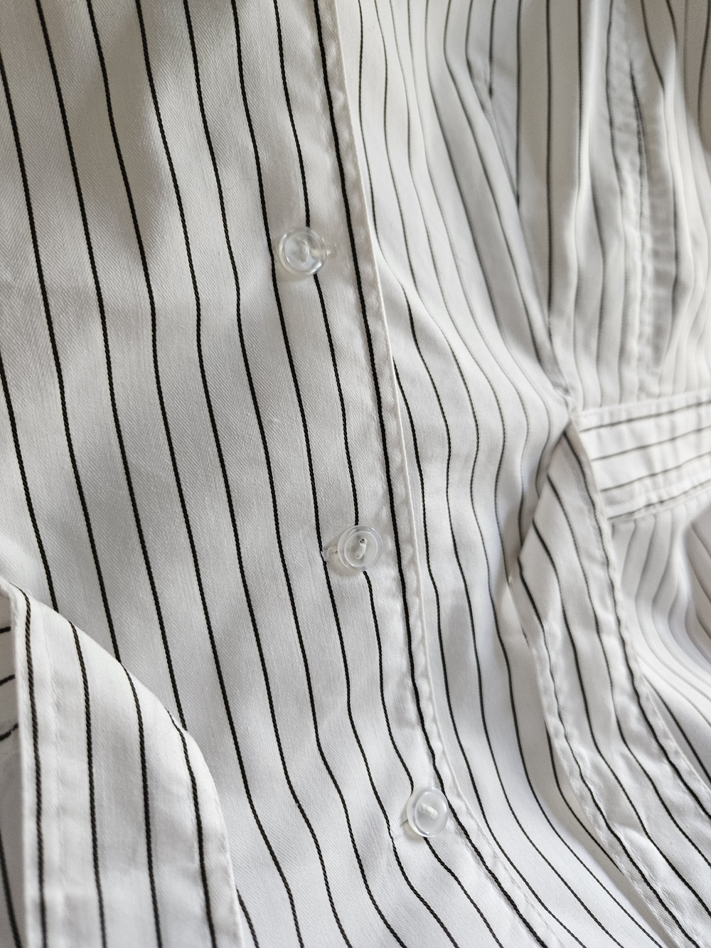 Kay Unger White Blouse with Black Pinstripes - Picture 5 of 6